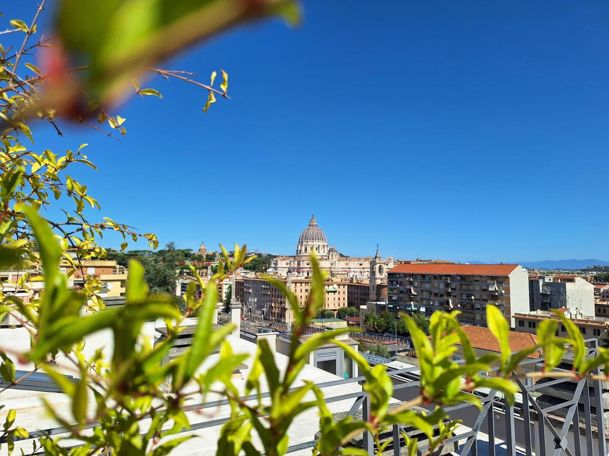 Delmirani'S Book Apartments - Vatican View Рим Экстерьер фото